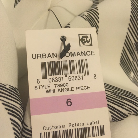 Alfani Urban Romance Black/White Angle Top NWT - Picture 5 of 7